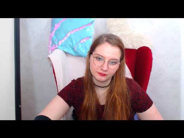 Broadcast Screenshots RosieRed