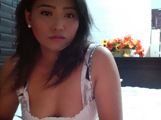 Broadcast Screenshots Rosselyn