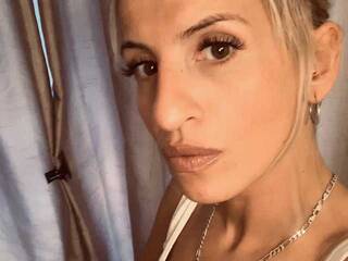 Erotisk videochat Rosymara