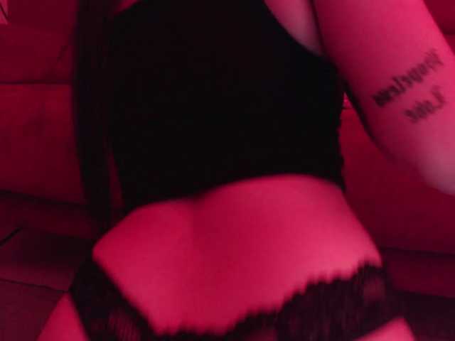 Broadcast Screenshots SabrinaBennet