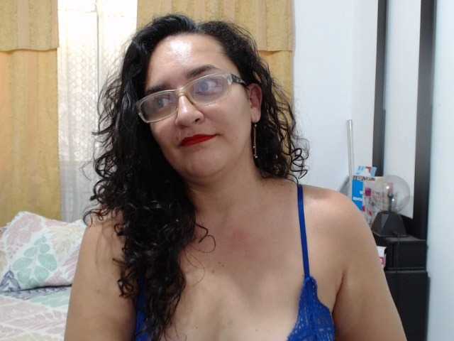 Fotos SaimaJayeb Sound during the PVT or tkns show here !!!! I love man flirtatious and very affectionate *** Make me vibrate and my Squirt is ready for you ***#lovense #squirt #mature #hairy #anal #pvt