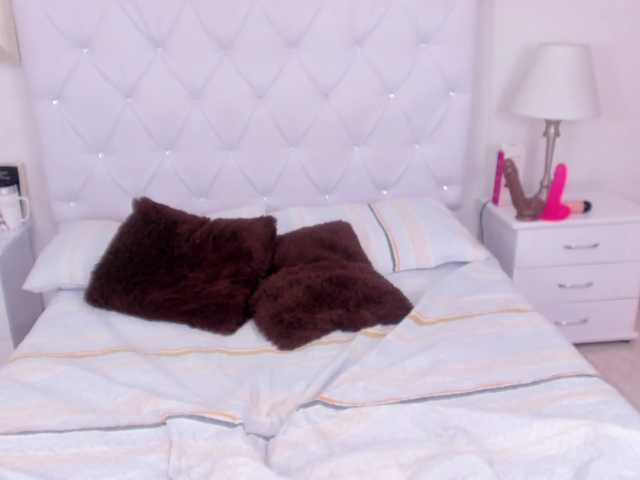 Broadcast Screenshots SalomeBaker