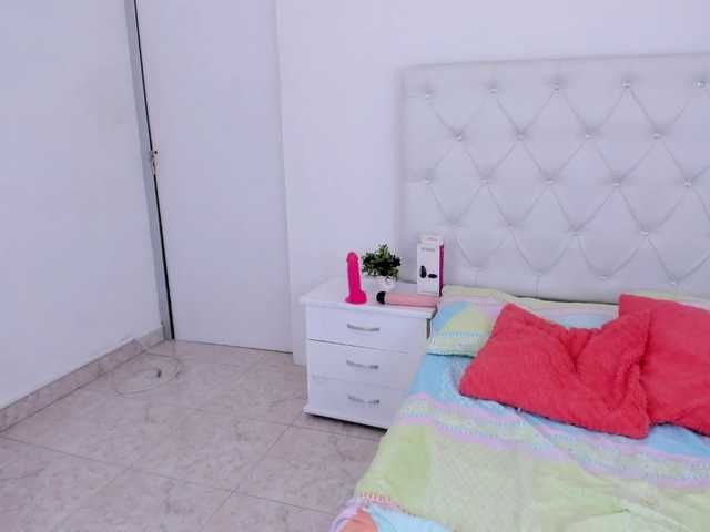 Broadcast Screenshots SalomeBaker