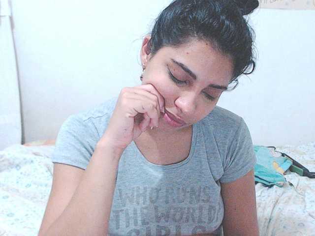 Broadcast Screenshots SalomeRoss