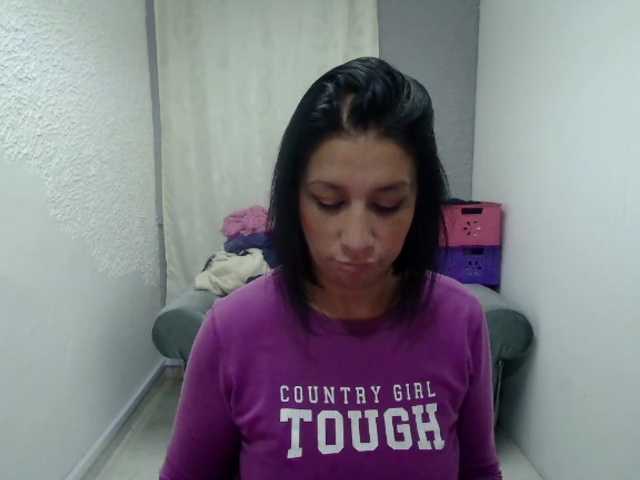 Broadcast Screenshots samantahilton