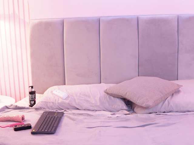 Broadcast Screenshots SamaraCollinss