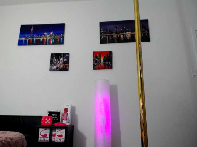 Broadcast Screenshots SamiraLicious