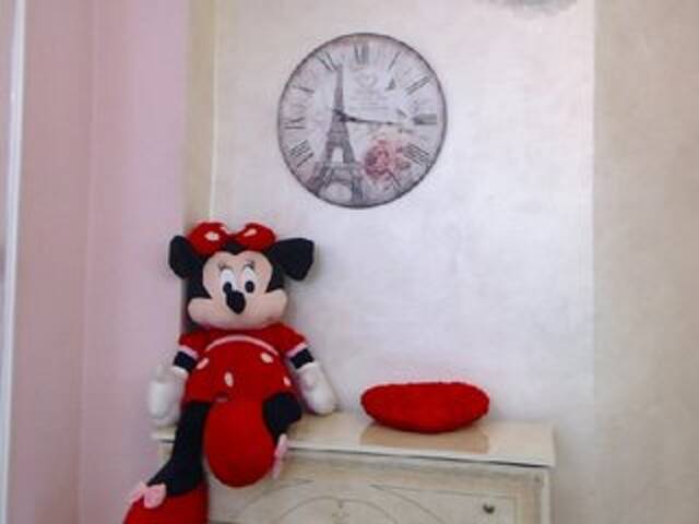 Broadcast Screenshots Sandy-Bella