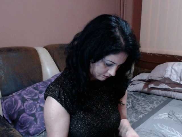 Broadcast Screenshots SaraAnn