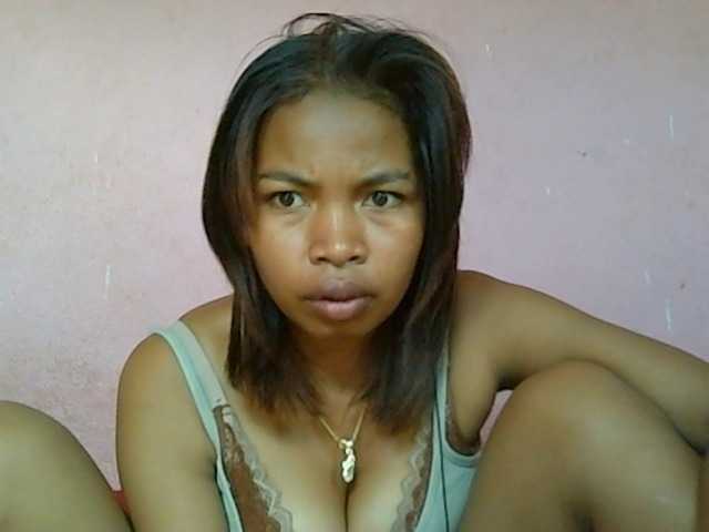 Broadcast Screenshots SaraBirds