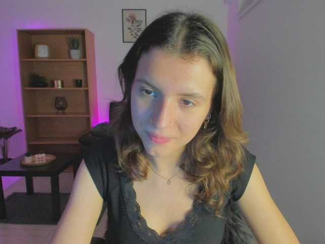 Broadcast Screenshots SaraJaay18