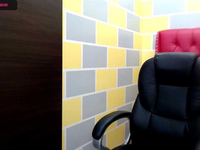 Broadcast Screenshots Sarehxx