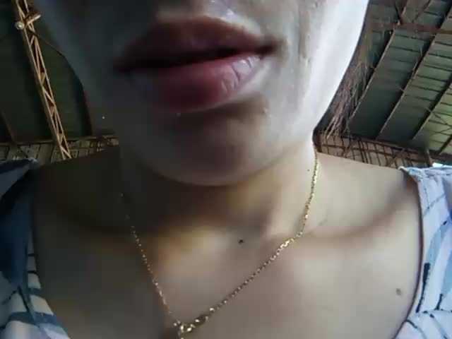 Broadcast Screenshots Sassy28