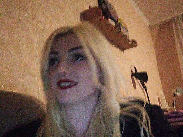 Broadcast Screenshots Selena941