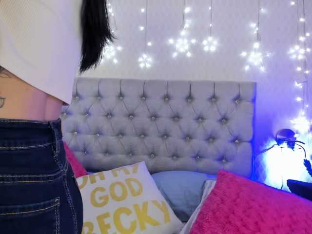 Broadcast Screenshots TiffannyKutle