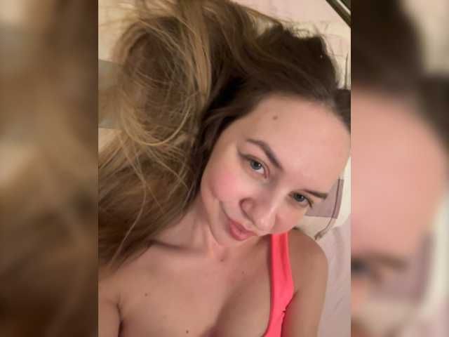 Broadcast Screenshots sensualmilana