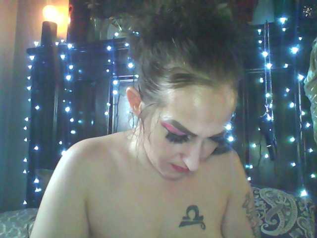 Broadcast Screenshots SexxxyTaylor