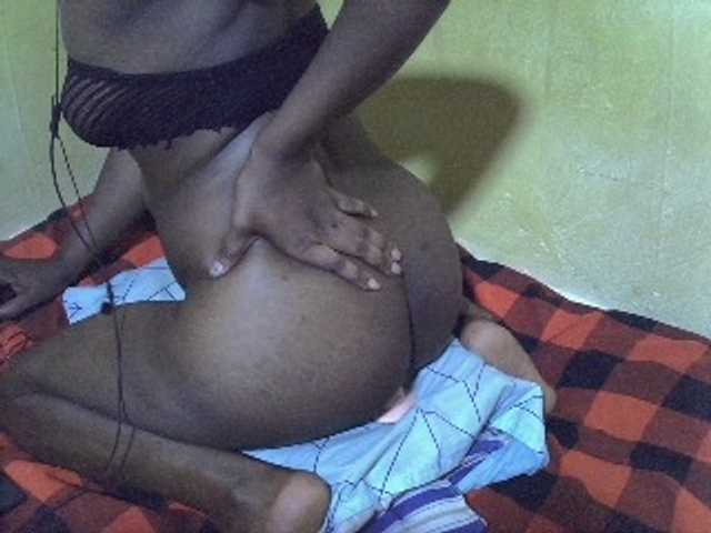 Broadcast Screenshots sexy-lizzy