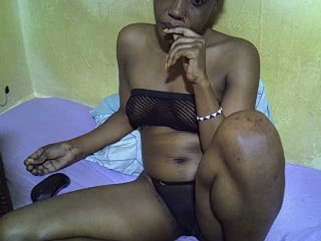 Broadcast Screenshots sexy-lizzy