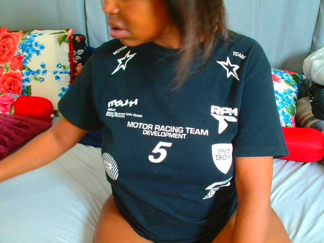 Broadcast Screenshots SexyCreamyPussy