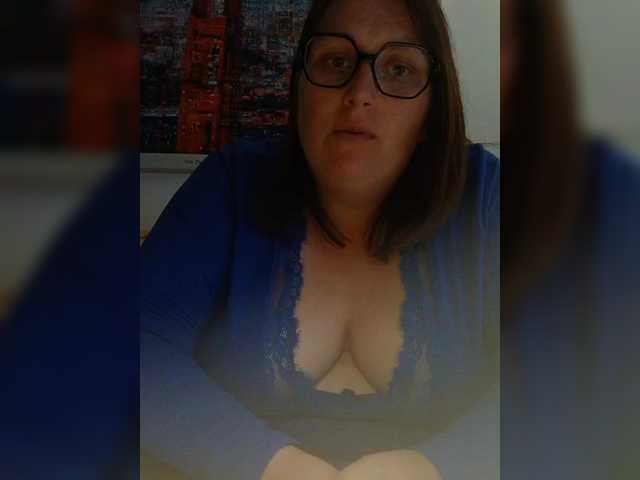 Broadcast Screenshots Sexycurvy-87