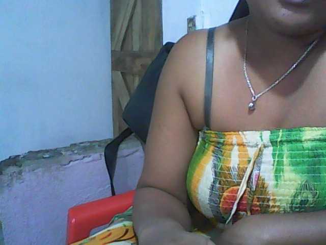 Broadcast Screenshots sexymom330