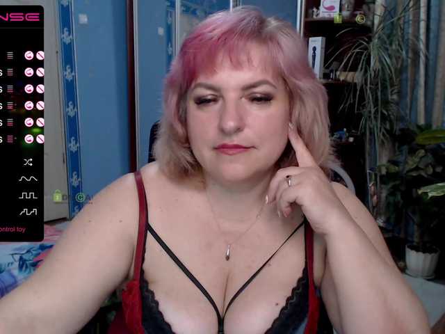 Fotos _SmileMila_ "I'm Luydmila. Lovens and Domi from 2 tok. Ripple - 44 tokens. Random - 20 - 2-7 level. Patern - 50. Management of Lovense and Domi - 333 tok. Groups and PVT. PVT less than 5 minutes - ban.[none] - dildo pussy fucking show: [none] collected, @rema