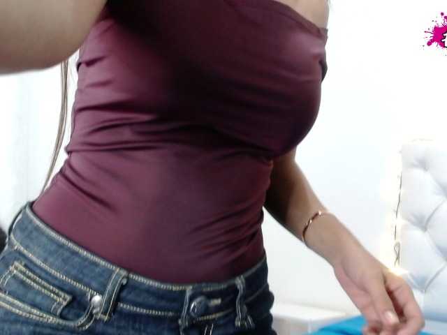 Broadcast Screenshots Sofiaa-ortiz