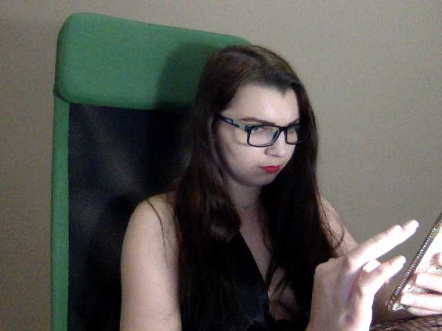 Broadcast Screenshots SofiaClark