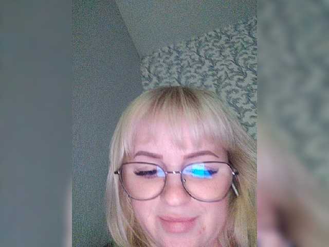 Broadcast Screenshots SofiaWilson23