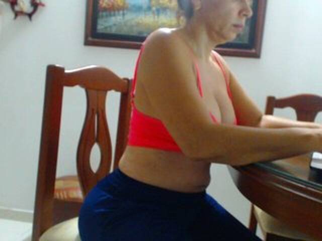 Broadcast Screenshots sofygray