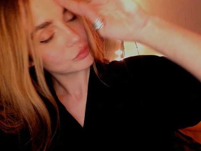 Broadcast Screenshots Sonya-Mo