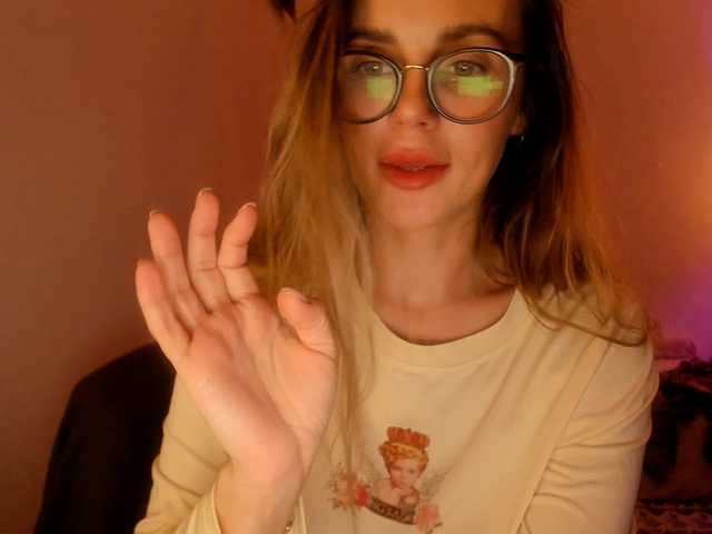 Broadcast Screenshots Sonya-Mo