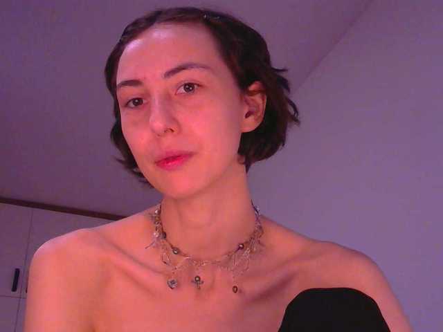 Fotos Sonia_Delanay GOAL - OIL BOOBS. natural, all body hairy. like to chat and would like to become your web lover on full private 1000 - countdown: 419 selected, 581 has run out of show!"