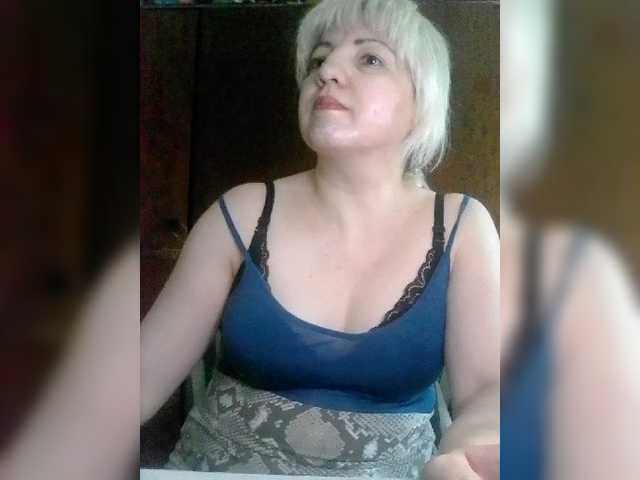 Broadcast Screenshots Stefany16