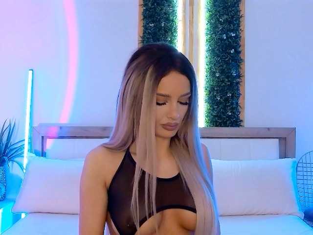 Broadcast Screenshots stephaniex01