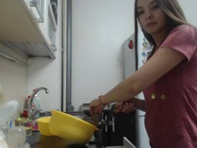 Broadcast Screenshots supermom3