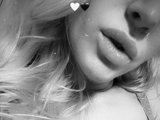 Erotisk videochat Suuzykiss