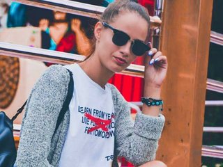 Erotisk videochat Sweet-Kerry-sweet
