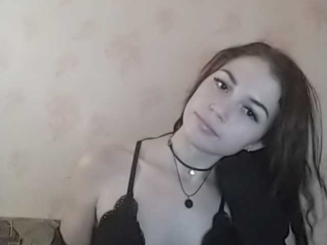 Broadcast Screenshots Sweet-Lips