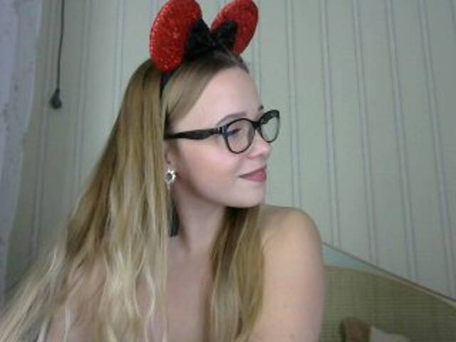 Broadcast Screenshots Daenerys