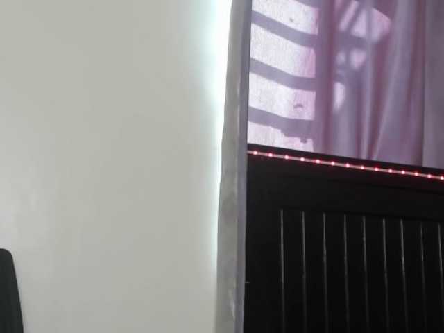 Broadcast Screenshots sweetmoans