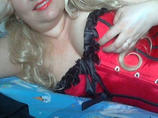 Broadcast Screenshots sweetmodel123