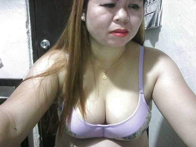 Broadcast Screenshots sweetskyla69