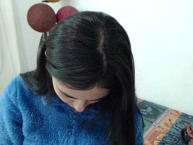 Broadcast Screenshots sweetsofhia