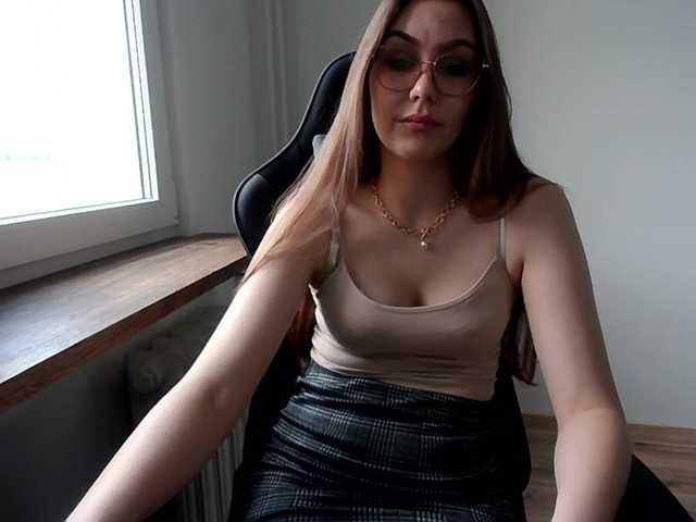 Fotos TiaLove lets have fun and explore each others bodies and minds :P :* joi, cbt, cei, sph, domination, roleplays, dirty talk