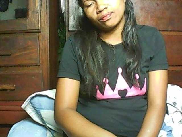 Broadcast Screenshots TinahForyh