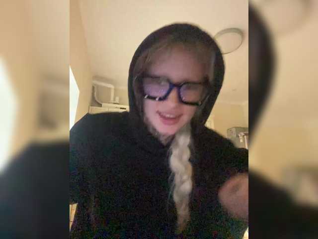Broadcast Screenshots Tipo-Tina