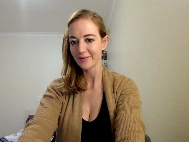 Broadcast Screenshots Topsy247