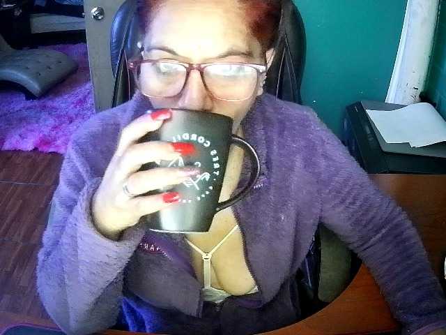 Broadcast Screenshots Trish-milf